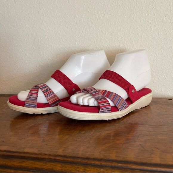 Grasshoppers Ortholite Finley Sandals - Picture 4 of 8